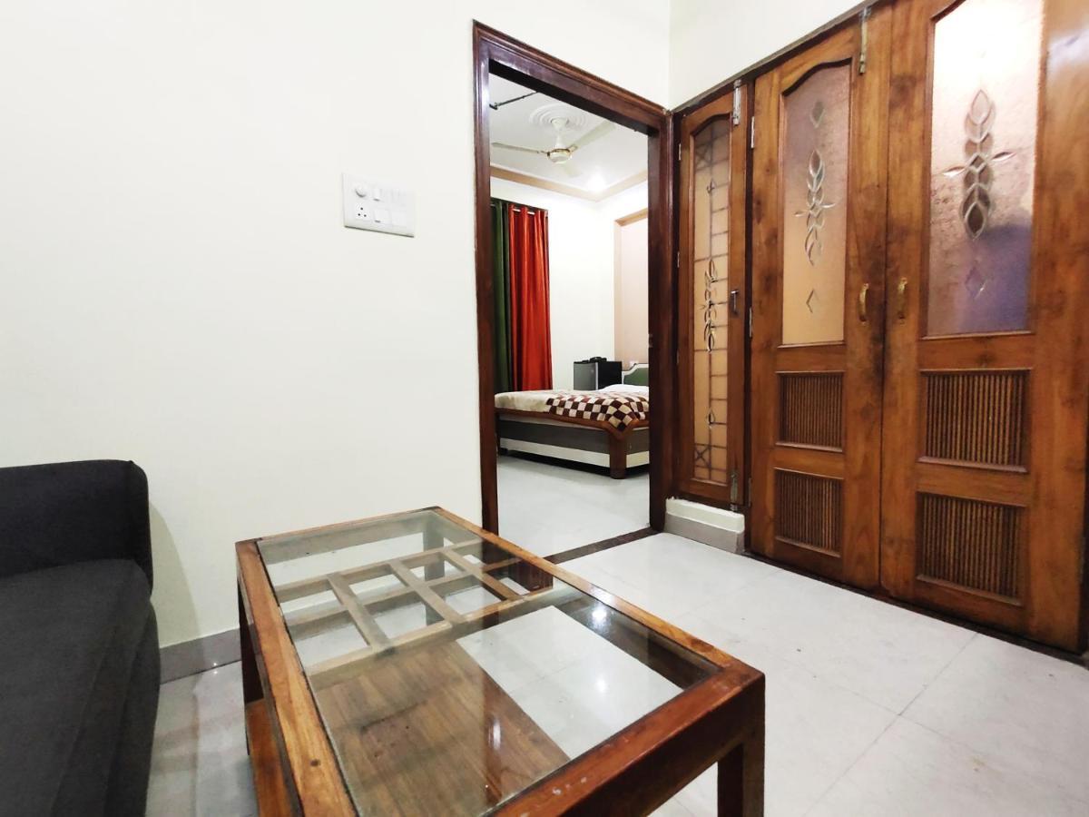 Hotel Aman Palace Prayagraj Bagian luar foto